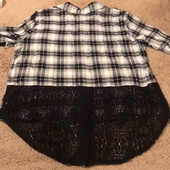 🌺 NWT NOBO PLAID WOVEN W/CROCHET TOP - Picture 4 of 8